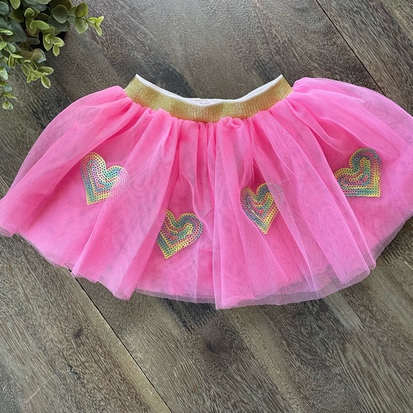 Mud Pie Other - NWT Mudpie Pink Tulle skirt with rainbow hearts, 3T